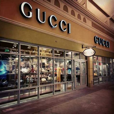 gucci store locations near me|gucci store near me men.